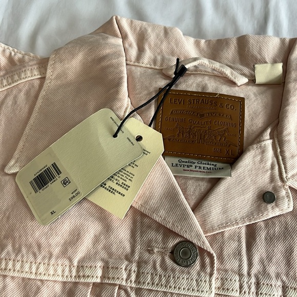 Levis Womens Tailored 90s Trucker Jean Jacket in Pink Mauve NEW - Picture 12 of 12